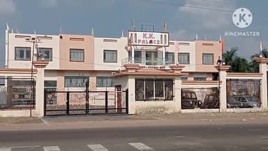 खुरई: सागर रोड स्थित केके पैलेस में बिना अनुमति और सुरक्षा मानकों के संचालित स्विमिंग पूल पर नगर पालिका ने की कार्रवाई