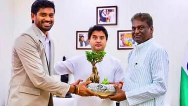 रायसेन: सांची विधायक डॉ. प्रभु राम चौधरी ने दिल्ली में केंद्रीय मंत्री ज्योतिरादित्य सिंधिया से मुलाकात की