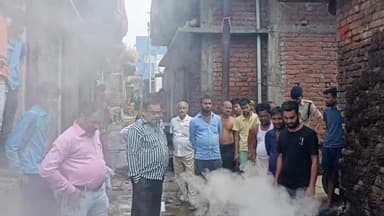 नगर नौसा: नालंदा के सिविल सर्जन डॉ. जितेंद्र कुमार सिंह ने नगरनौसा प्रखंड का दौरा किया, डेंगू प्रभावित गांव की जानकारी ली