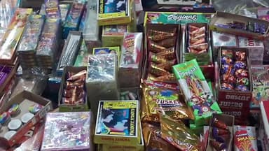 ਖਰੜ: ਬਿਨਾਂ ਲਾਇਸੈਂਸ ਪਟਾਕੇ ਵੇਚਣ ਵਾਲਿਆਂ ਦੇ ਖਿਲਾਫ ਖਰੜ ਪੁਲਿਸ ਵੱਲੋਂ ਵੱਡੀ ਕਾਰਵਾਈ ਤਿੰਨ ਦੇ ਖਿਲਾਫ ਕਿਤਾ ਕੇਸ ਦਰਜ