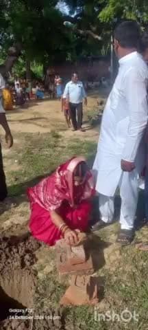 घोसी: घोसी नगर पंचायत के वार्ड नंबर-3 में नल जल पियाऊं का शिलान्यास, सैकड़ों ग्रामीण हुए शामिल