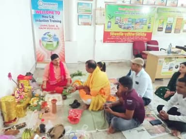 #शिवशक्ति एग्रीटेक कम्पनी के ब्रांच आफिस एवं केम्प आफिस में मां लक्ष्मी की पूजा धूमधाम से मनाई #