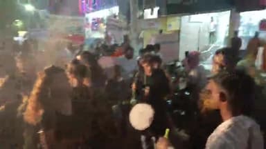 बिहिया: किन्नर समाज ने बिहिया नगर में घूम-घूम कर दीपावली की दी बधाई