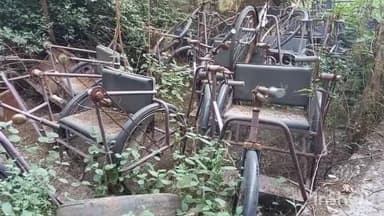 डबरा कम्युनिटी हॉल में दिव्यांगों के लिए बांटी गई ट्रायसाइकिल कंडम पाई गई