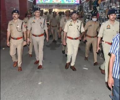 मेरठ: मेरठ को 14 जोन और 32 सेक्टर में बांटा गया, दीपावली पर 15 प्वाइंटों पर 24 घंटे पुलिस पिकेट लगाई जाएगी