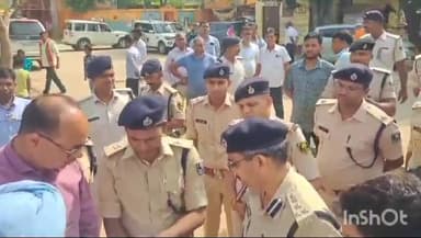 दुल्हिन बाज़ार: पटना के डीएम और एसएसपी ने दुल्हिनबाजार प्रखंड के उलार सूर्य मंदिर का निरीक्षण किया