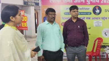 गिरिडीह: गांडेय विधानसभा के सामान्य प्रेक्षक वी षणमुगम ने बस स्टैंड रोड स्थित MCMC और मीडिया कोषांग का किया निरीक्षण