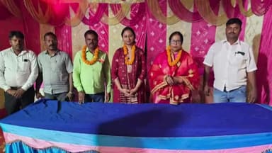 पांकी: पाकी विधानसभा क्षेत्र में लक्ष्मी पूजा पर भाजपा प्रत्याशी कुशवाहा डॉक्टर शशी भूषण मेहता की पत्नी किरण मेहता ने कार्यक्रम आयोजित किया