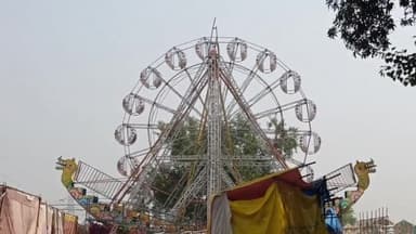 बारा: भीटा पहाड़ी पर कल से शुरू होगा दो दिवसीय ऐतिहासिक यमद्वितीया का मेला, रंग-बिरंगी दुकानें सज गई हैं