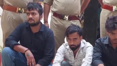 मेरठ: नौचंदी थाना क्षेत्र में पुलिस की गाड़ी में तोड़फोड़ कर पुलिसकर्मियों को पीटने वाले 5 आरोपी हुए गिरफ्तार