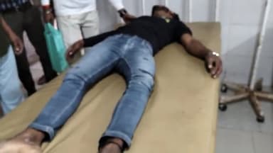 पोरसा: अटेर रोड पर अज्ञात वाहन की टक्कर से बाइक सवार हुआ घायल, जिला अस्पताल रेफर