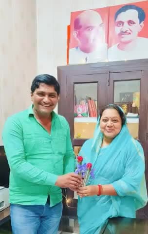 नपाध्यक्ष #AlkaSingh  को जन्मदिन पर शुभकामनाएं दिया।
