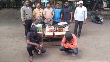 सेलू: टी पॉईंटजवळ विदेशी दारूची वाहतूक करणाऱ्यावर सेलू पोलिसांची कारवाई, एक लाख २८ हजार रुपयांचा मुद्देमाल जप्त