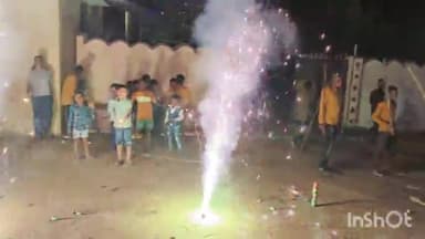 बेमेतरा: धनगांव में गोवर्धन पूजा के अवसर पर पारंपरिक राउत नाचा का आयोजन, देर रात तक चली आतिशबाजी