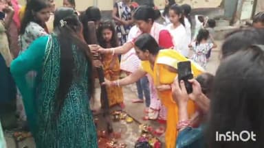 हिलसा: भैया दूज पर्व पर हिलसा अनुमंडल में महिलाओं ने की पूजा-अर्चना, भाई की लंबी उम्र की कामना की