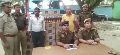 मुगलसराय: मजिदहा पुलिया के पास पुलिस ने एक डीसीएम ट्रक में लगभग ₹12 लाख की अवैध शराब के साथ दो तस्करों को किया गिरफ्तार