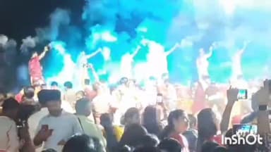 जमुई: जमुई में पहली बार क्यूल नदी तट पर नगर परिषद ने गंगा महा आरती का आयोजन किया, श्राद्धालुओं की उमड़ी भीड़