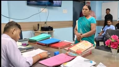 हिलसा: अनुमंडल कार्यालय हिलसा में SDO प्रवीण कुमार ने लगाया जनता दरबार, 11 लोगों की सुनी समस्याएं