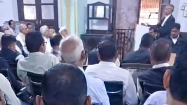 बहराइच: जिला बार एसोसिएशन सपागर में अधिवक्ताओं ने साधारण सभा की बैठक का आयोजन किया, न्यायिक कार्य से हुए विरत