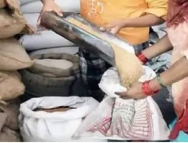 जौनपुर : 7 नवम्बर से कोटे पर मिलेगा राशन, पात्र गृहस्थी कार्ड वालों को प्रति यूनिट 2.5 किलो चावल व 2.5 किलो गेहूं मिलेगा