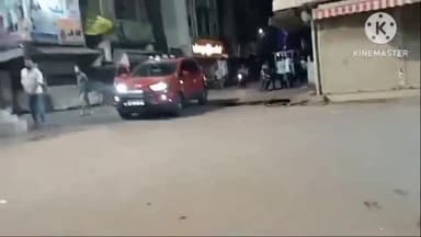 खुरई: झंडा चौक पर राष्ट्रीय ध्वज पर 'जय श्री राम' लिखा है, रात में युवक ने पोल पर पेशाब की, वीडियो वायरल, मामला दर्ज