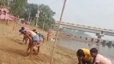 मोदनगंज: जहानाबाद डी एम अलंकृता पांडे ने झुनकी छठ घाट का किया निरीक्षण, सफाई अभियान जारी