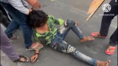 मथुरा: मथुरा वृंदावन रोड पर ई-रिक्शा और बाइक की टक्कर, घायल चालक को राहगीरों ने डंडों से पीटा, वीडियो वायरल