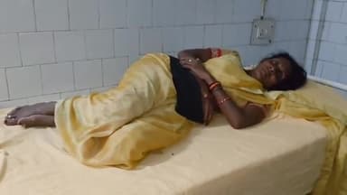 अकलतरा: अकलतरा एसडीएम ऑफिस के सामने 5 दिनों से आमरण अनशन पर बैठी निलंबित सरपंच ने अफसरों के आश्वासन पर अनशन किया खत्म