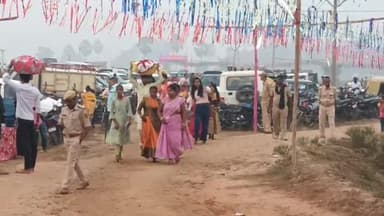 मोदनगंज: मोदनगंज, घोसी और काको के सूर्य मंदिर घाटों पर छठ पूजा समाप्त, घाटों पर लगा मेला जैसा नजारा