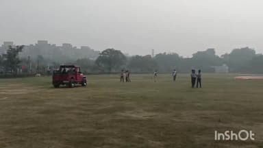 गौतम बुद्ध नगर: नोएडा के सेक्टर 33 में तीसरे दिन भी काइट प्रतियोगिता का हुआ आयोजन, बेहतर प्रदर्शन करने वालों को किया जाएगा सम्मानित