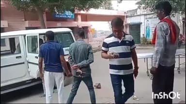 जमुई: झखुआ बिठलपुर गांव में भूमि विवाद को लेकर पड़ोसियों ने दादा और पोते को मारपीट कर किया घायल, पुलिस जांच में जुटी