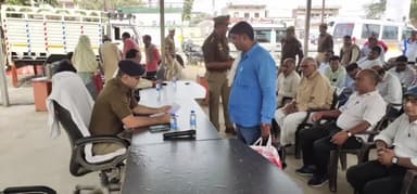 मुगलसराय: एसपी की अध्यक्षता में थाना अलीनगर और थाना मुगलसराय पर थाना समाधान दिवस का आयोजन किया गया