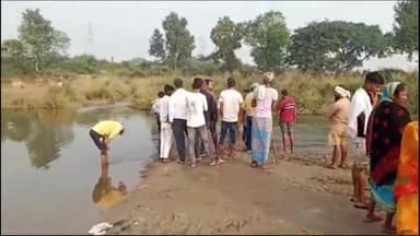 बिहार: गोइठवा नदी में भैंस धोने गया युवक लापता, ग्रामीण कर रहे हैं तलाश