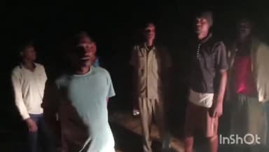 ब्यौहारी: ब्यौहारी के बनासी गांव में हाथियों का झुंड, लोगों में दहशत, वन विभाग कर रहा निगरानी