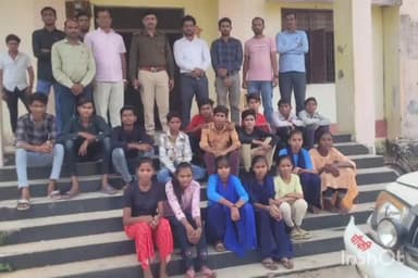 बल्देवगढ़: शासकीय हाई स्कूल कन्नपुर में पुलिस ने जन चेतना शिविर का आयोजन किया