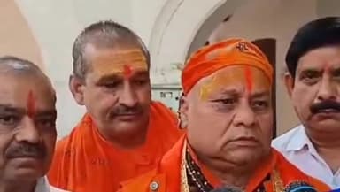 कानपुर: गोल्डन बाबा ने ब्राह्मण एवं स्वर्ण समाज पर सोशल मीडिया पर अभद्र टिप्पणी से आहत होकर कमिश्नर कानपुर को दिया ज्ञापन