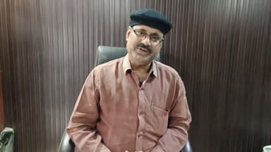 हरदोई: सांसद चन्द्रेशेखर की जेल में बंद पूर्व विधायक अब्दुल्ला आजम से मुलाकात से सियासत हुई गर्म