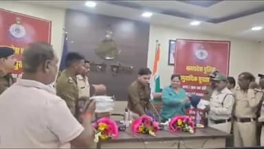 सिंगरौली: एसपी कार्यालय में ग्राम/नगर रक्षा समिति के सदस्यों का एक दिवसीय प्रशिक्षण कार्यक्रम आयोजित