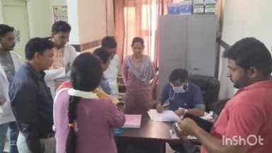 मकराना: लाडपुर गांव में लकड़िया काटते समय एक व्यक्ति को चोट लगने से घायल, किया गया जयपुर रेफर