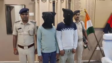 अररिया: नरपतगंज NH 57 से पुलिस ने 5004 लीटर विदेशी शराब के साथ दो तस्करों को किया गिरफ्तार, एसपी ने दी जानकारी