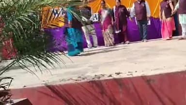 भरनो: भरनो प्रखंड और अरमई स्कूल में नेहरू जयंती पर कार्यक्रम आयोजित