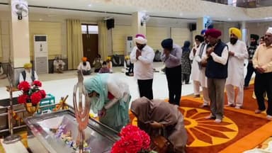 ਐਸਏਐਸ ਨਗਰ ਮੁਹਾਲੀ: ਸ੍ਰੀ ਗੁਰੂ ਨਾਨਕ ਦੇਵ ਜੀ ਵੱਲੋਂ ਦਿੱਤੇ ਕਿਰਤ ਕਰੋ ਨਾਮ ਜਪੋ ਅਤੇ ਵੰਡ ਛਕੋ ਦੇ ਸੰਦੇਸ਼ ਤੇ ਅਮਲ ਕਰਨ ਦੀ ਲੋੜ ਹੈ - ਵਿਧਾਇਕ ਕੁਲਵੰਤ ਸਿੰਘ