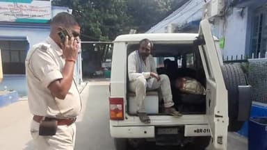 बिहार: अलीनगर गांव के पास घायल अवस्था में मिले व्यक्ति को डायल 112 की पुलिस ने पहुंचाया सदर अस्पताल