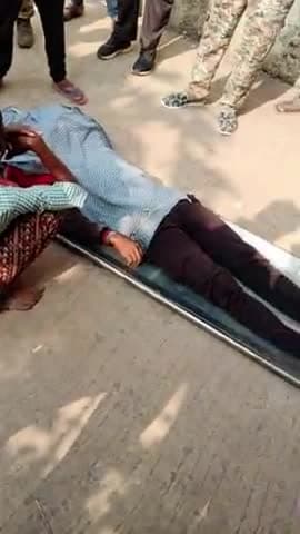 kal raat me chitrkot rood me sanya thakur ka tektar se jordhar accident Ho Gaya Jise turant Maut ho gai