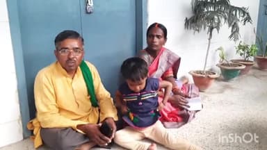 खगड़िया: सदर अस्पताल में सिक्योरिटी गार्ड पर पति-पत्नी ने लगाया दुर्व्यवहार का आरोप, विरोध में धरने पर बैठे