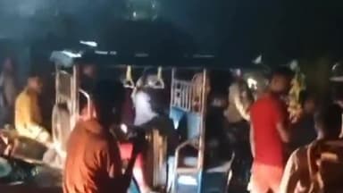 बरौनी: राष्ट्रीय राजमार्ग 31 पर बिहट चौक के पास ट्रैक्टर हुआ दुर्घटनाग्रस्त, स्थानीय लोगों में मचा हड़कंप