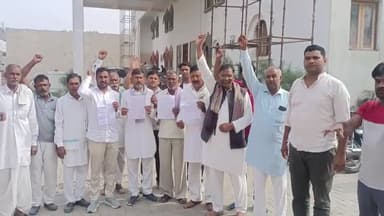 सरदारशहर: सवाई बड़ी और पनपालिया गांव में हुई चोरी, ग्रामीणों ने पुलिस थाने में किया विरोध प्रदर्शन