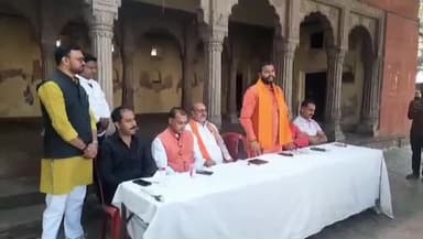 वाराणसी में गैर हिंदुओं के हिंदू देवी-देवताओं के मंदिर-मठों में प्रवेश पर रोक की उठी मांग, विश्वनाथ मंदिर से होगी शुरुआत