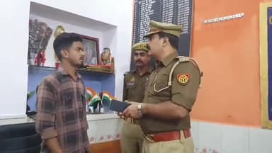 मुगलसराय: यात्रा के दौरान खोए हुए मोबाइल डीडीयू जंक्शन पर जीआरपी ने 150 यात्रियों को लौटाए