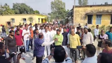 कुरसाकांटा: कुर्साकांटा प्रखंड में पैक्स चुनाव को लेकर अंतिम दिन दर्जनों प्रत्याशियों ने दाखिल किया अपना नामांकन पत्र